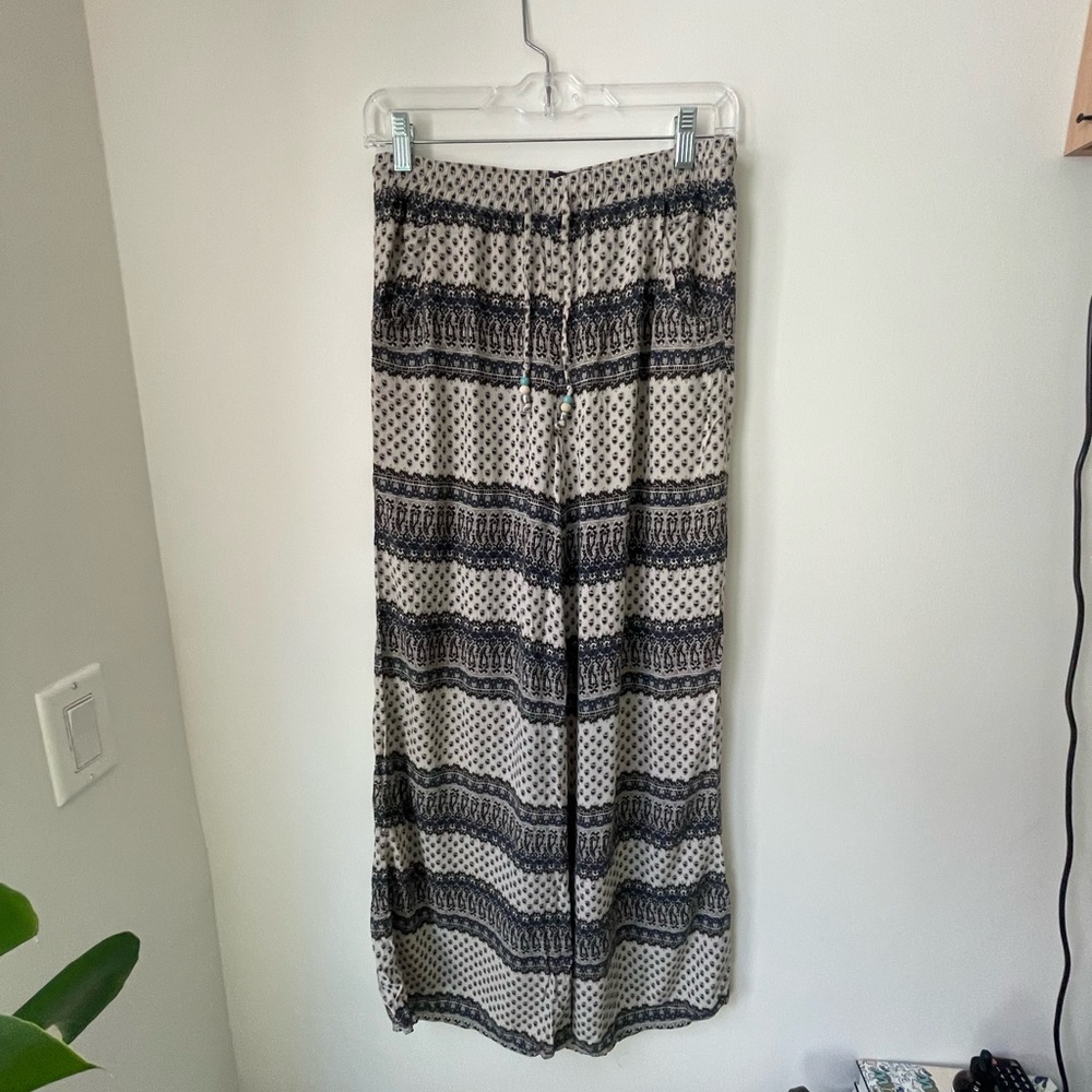 Flowey soft pants from American eagle
